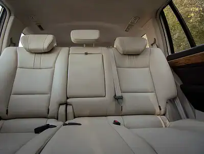 2020 GAC GS8 GL 2.0L 4 Cylinders Engine GCC Specs White Beige