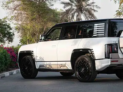 2025 Yangwang U8 Hybrid Yangwang U8 0KM White Orange SUV