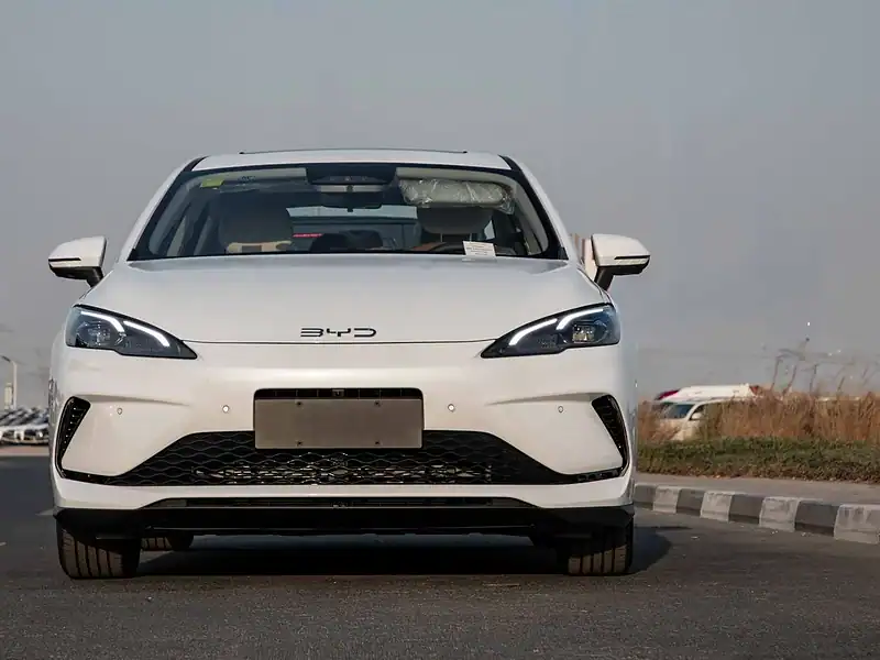 2025 BYD Seal 05 DM-i Hybrid PREMIUM EDITION 0KM White Grey Sedan