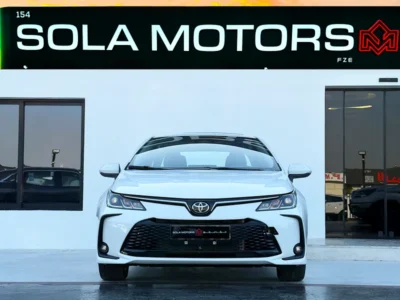 2025 Toyota Corolla SE 1.8L Elite Edition Hybrid 4 Cylinders White Black Sedan
