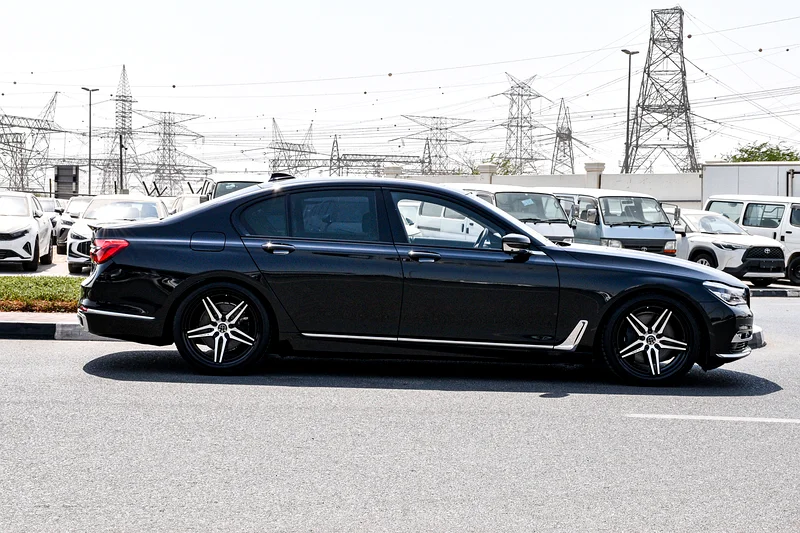 2017 BMW 7-Series 750i 8 Cylinders Engine Petrol Black Beige Sedan