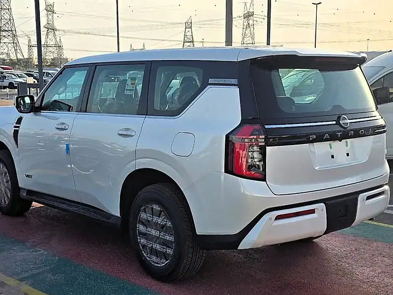 2025 Nissan Patrol Nissan Patrol LE T1 3.5L V6 Turbo 4WD White Black