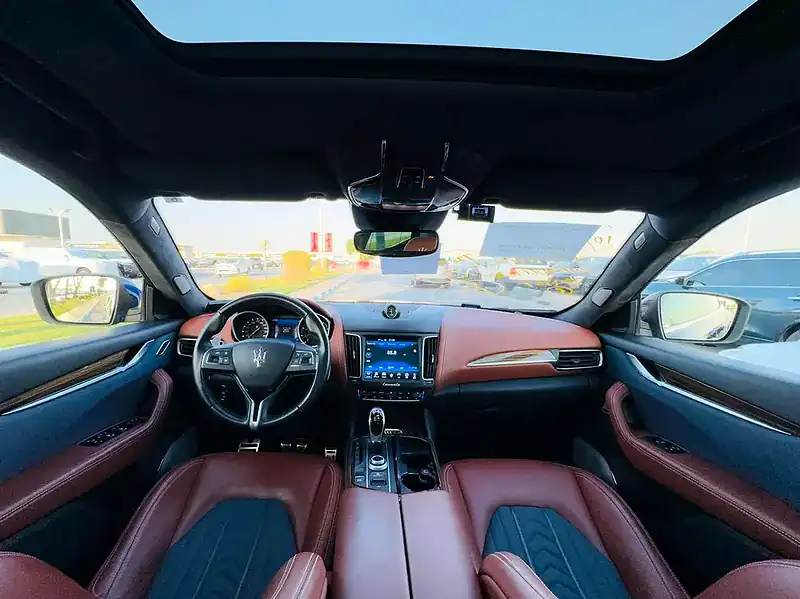 2018 Maserati Levante Other 6 Cylinders Engine Blue Brwon SUV