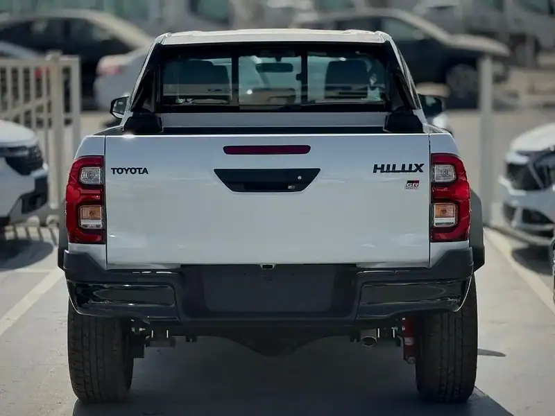 2025 Toyota Hilux GR Sport 4.0L 6 Cylinders Engine White Black GCC Specs