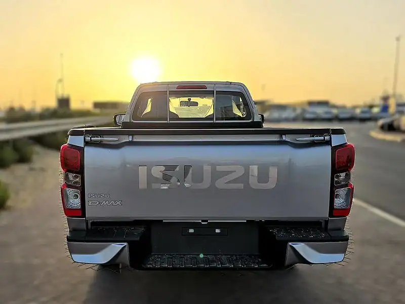 2026 Isuzu DMax SINGLE CAB MANUAL DIESEL ENGINE 1.9 TURBO Silver Black