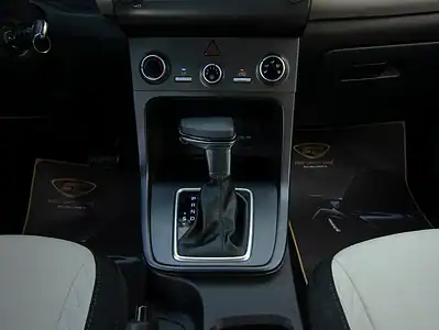 2022 Hyundai Creta Smart 4 Cylinder Engine Blue White GCC Specs