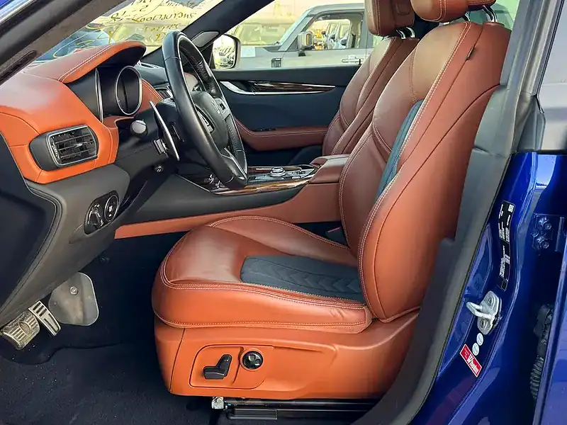 2018 Maserati Levante Other 6 Cylinders Engine Blue Brwon SUV