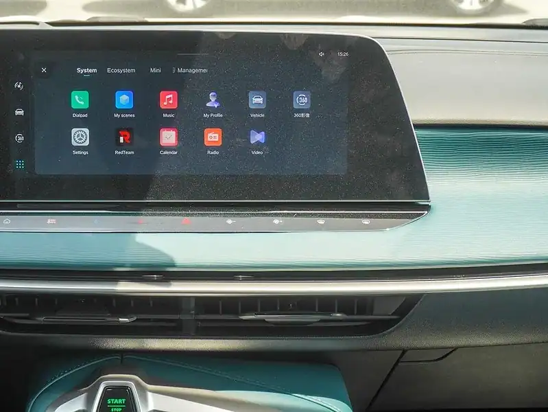 2025 MG 7 300 VGI 4 Cylinder Engine Petrol Grey Green Sedan