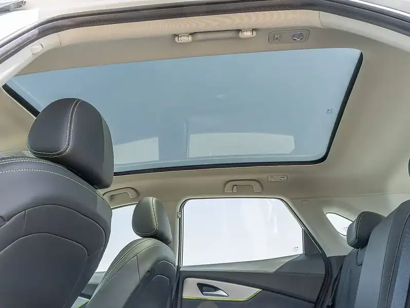 2025 Forthing Friday Dong Feng Electric 410Km White Black SUV