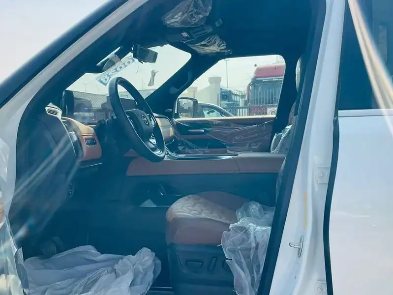 2025 Nissan Patrol LE Platinum City 3.5L 6 Cylinder Engine White Tan