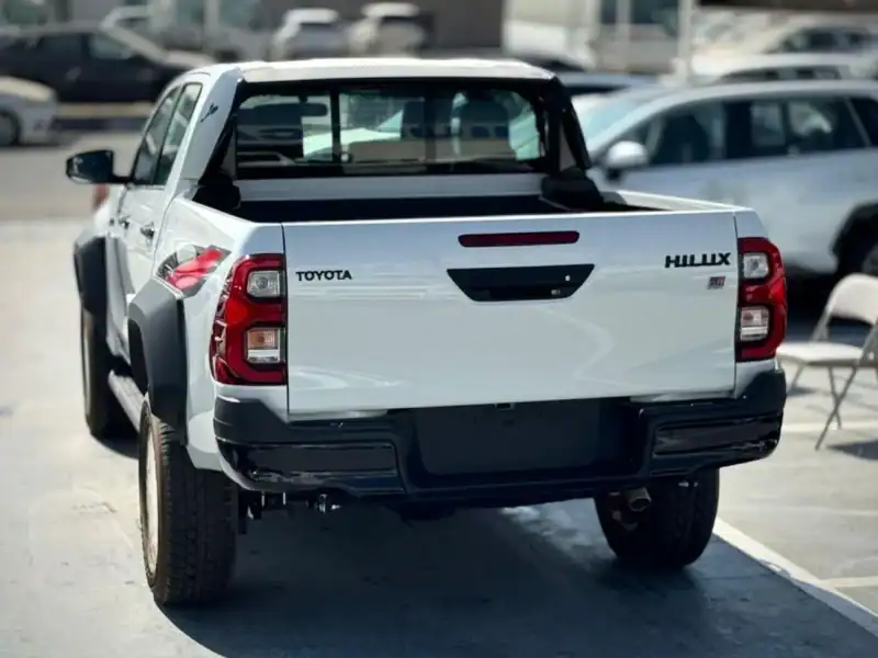 2025 Toyota Hilux GR Sport 4.0L 6 Cylinders Engine White Black GCC Specs