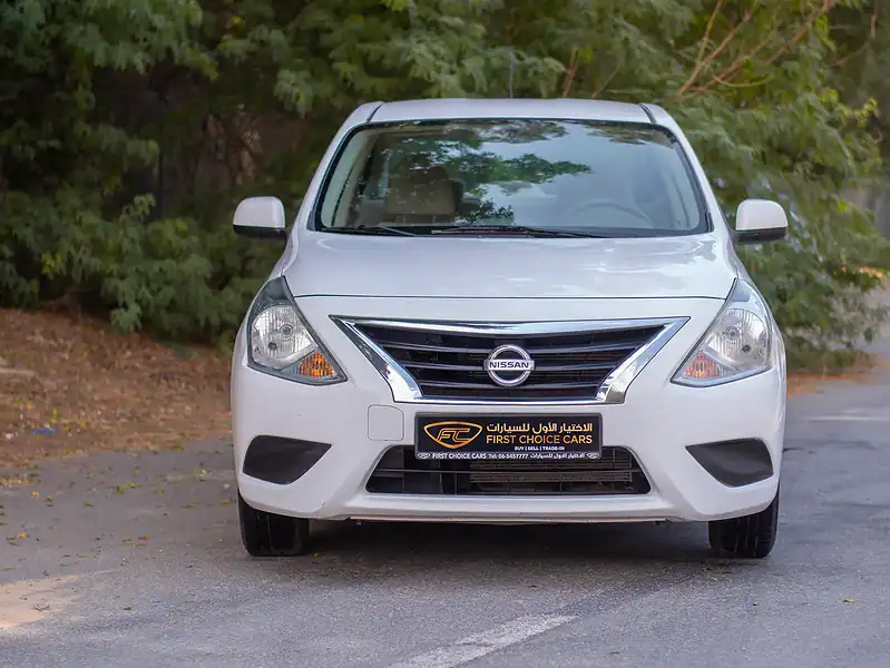 2022 Nissan Sunny SV 1.5L 4 Cylinder Engine GCC Specs FWD White Beige