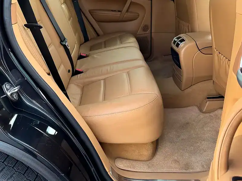 2007 Porsche Cayenne S 8 Cylinders Engine Black Beige SUV