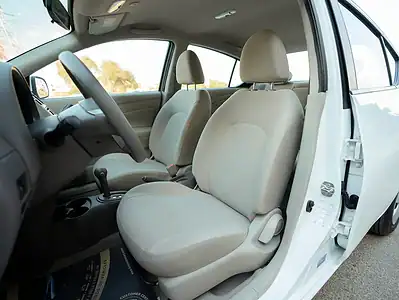 2022 Nissan Sunny SV FWD 4 Cylinder Engine White Beige GCC Specs