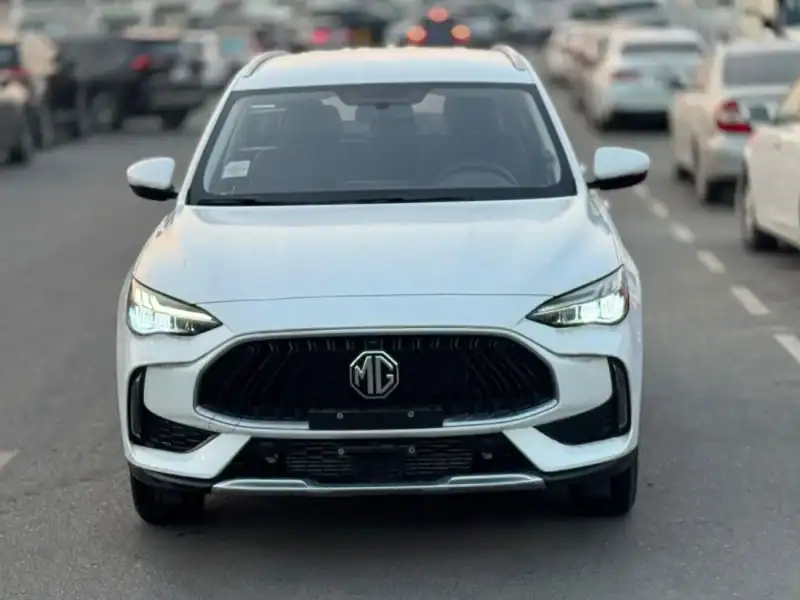 2024 MG HS 20T 1.5 litre 4 Cylinder Engine Petrol Manual White Black