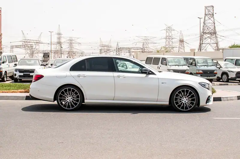2018 Mercedes-Benz E-Class E 43 6 Cylinder Engine White Beige Sedan