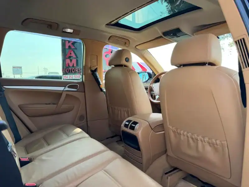 2007 Porsche Cayenne S 8 Cylinders Engine Black Beige SUV