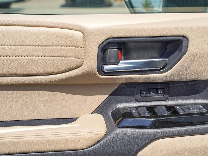 2025 Toyota Prado 2.4L 4 Cylinder Engine TURBO White Beige SUV