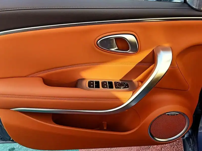 2023 ORA Good Cat ORA LIGHTING FULLY EV 555 K.M RANGE Blue Orange