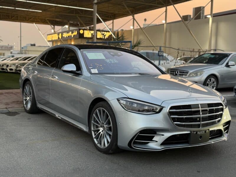 2022 Mercedes-Benz S580L 4.0L V8 Engine Silver Black Sedan