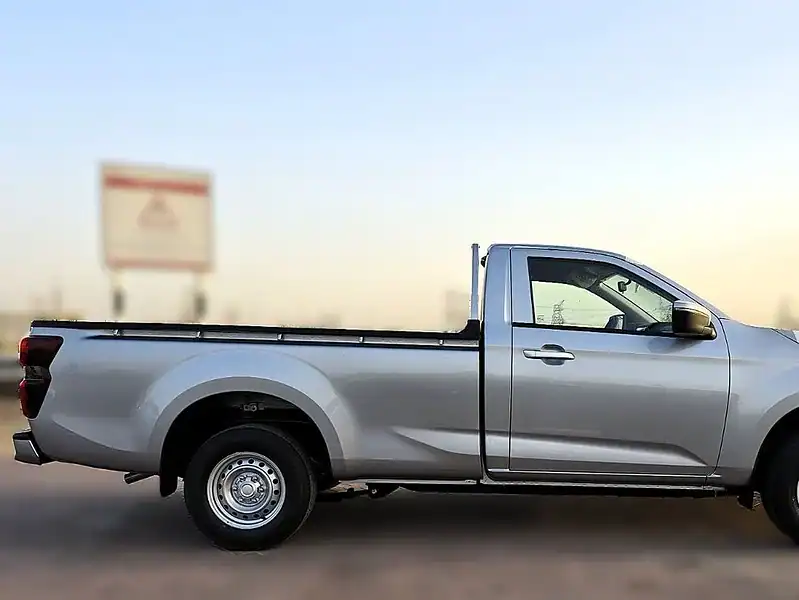 2026 Isuzu DMax SINGLE CAB MANUAL DIESEL ENGINE 1.9 TURBO Silver Black