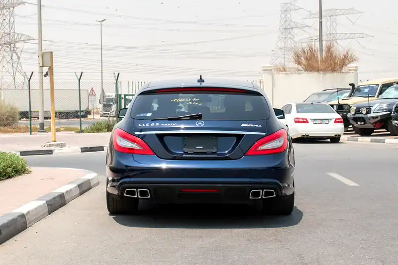 2013 Mercedes-Benz CLS-Class CLS 63 AMG 8 Cylinder Engine Blue Black