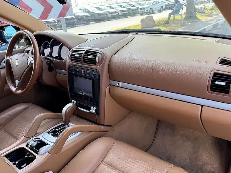 2007 Porsche Cayenne S 8 Cylinders Engine Black Beige SUV