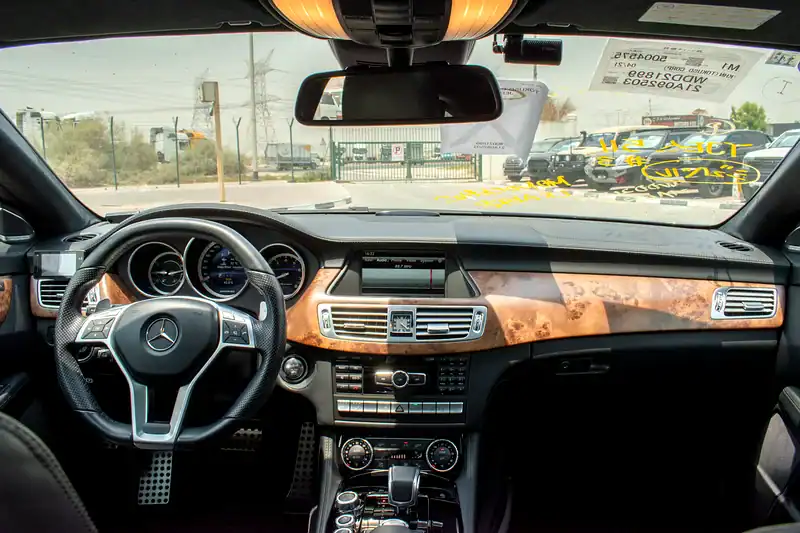 2013 Mercedes-Benz CLS-Class CLS 63 AMG 8 Cylinder Engine Blue Black