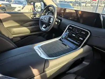 2025 Nissan Patrol Nissan Patrol LE T1 3.5L V6 Turbo 4WD White Black