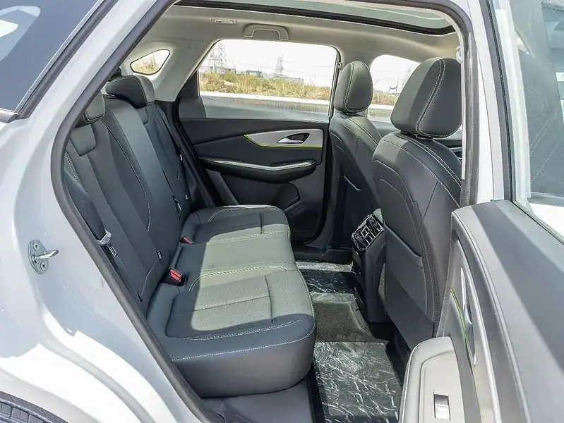 2025 Forthing Friday Dong Feng Electric 410Km White Black SUV