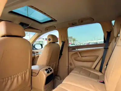 2007 Porsche Cayenne S 8 Cylinders Engine Black Beige SUV