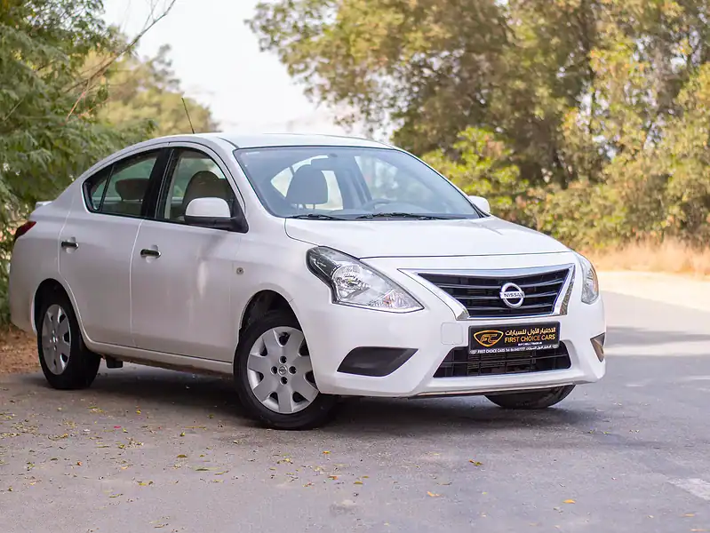 2022 Nissan Sunny SV 1.5L 4 Cylinder Engine White Beige GCC Specs FWD