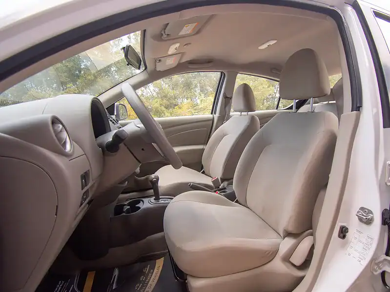 2022 Nissan Sunny SV 1.5L 4 Cylinder Engine GCC Specs FWD White Beige