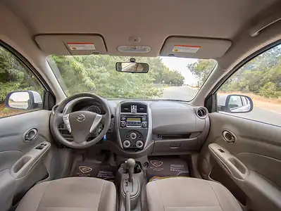 2022 Nissan Sunny SV 1.5L 4 Cylinder Engine GCC Specs FWD White Beige