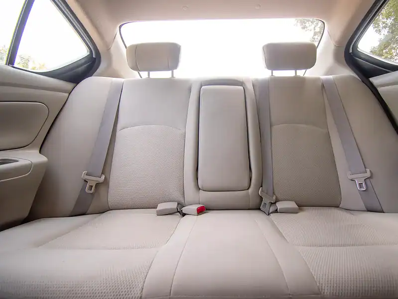 2022 Nissan Sunny SV 1.5L 4 Cylinder Engine White Beige GCC Specs FWD