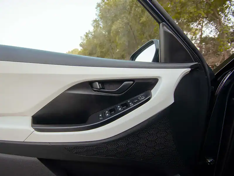 2022 Hyundai Creta Smart 4 Cylinder Engine Blue White GCC Specs