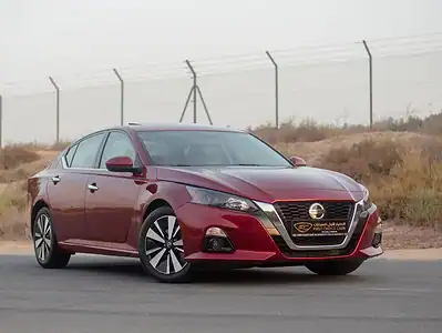 2022 Nissan Altima SV 4 Cylinders Engine Red Beige GCC Specs
