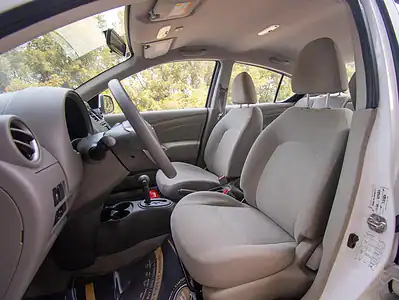 2022 Nissan Sunny SV 1.5L 4 Cylinder Engine White Beige GCC Specs FWD