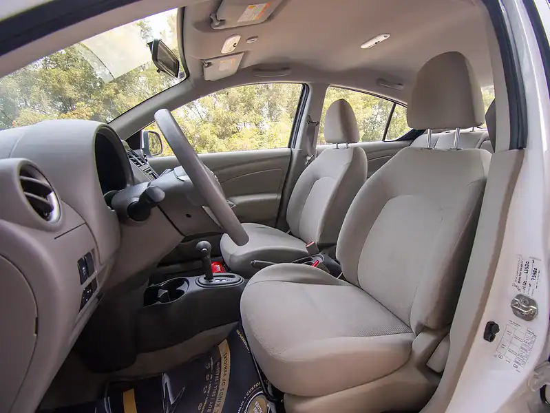 2022 Nissan Sunny SV 1.5L 4 Cylinder Engine White Beige GCC Specs FWD