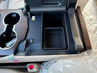 2025 Toyota Land Cruiser GXR 4.0L 6 Cylinder Engine Black Beige SUV GCC Specs