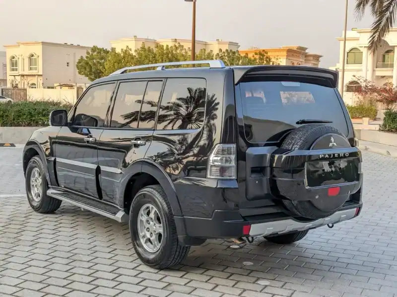 2008 Mitsubishi Pajero GLS 6 Cylinders Engine Black SUV GCC Specs