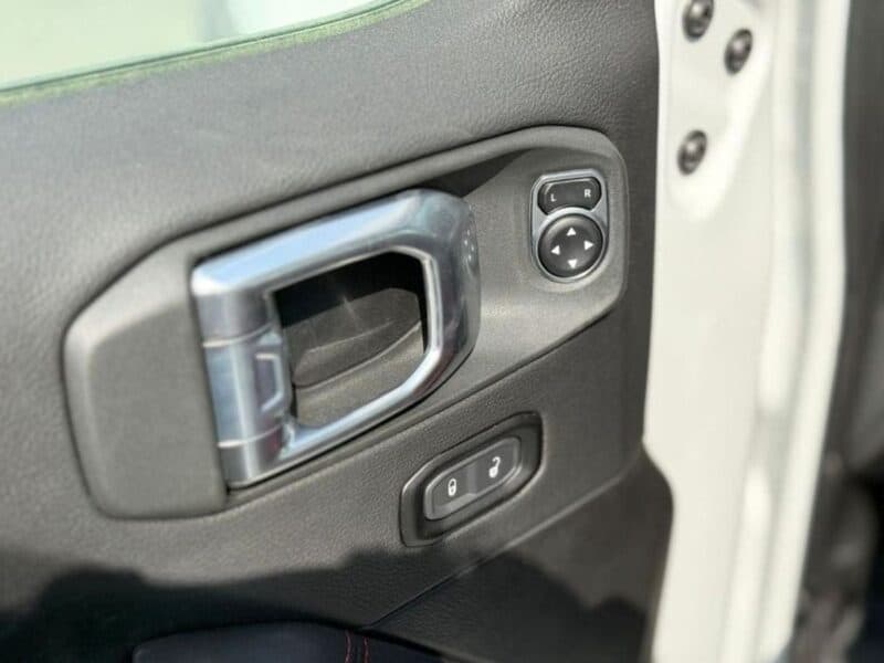 2024 Jeep Wrangler RUBICON 392 6.4L V8 White Red SUV GCC Specs