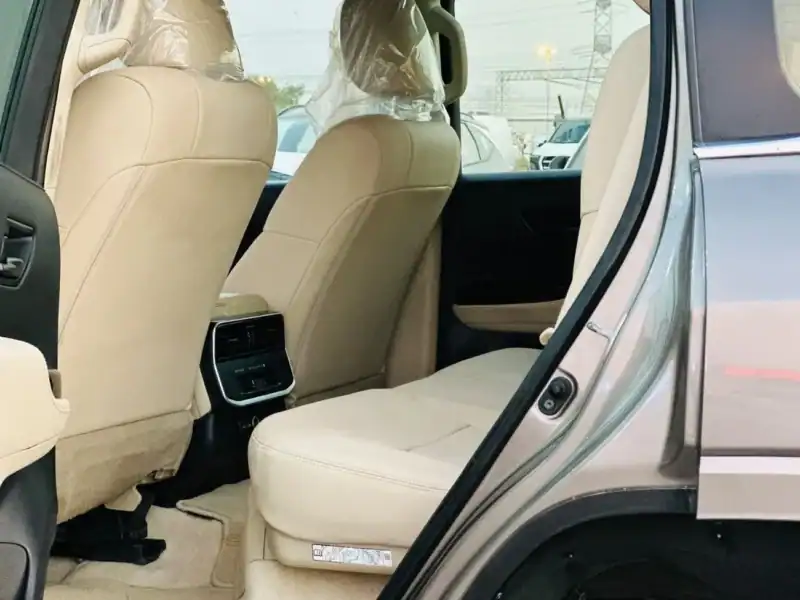 2022 Toyota Land Cruiser GXR 4.0L 6 Cylinder Engine Brwon Beige SUV GCC Specs