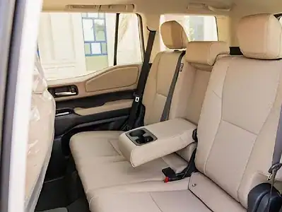 2026 Toyota Prado GXR 2.4T 4 Cylinders Engine White Beige SUV GCC Specs