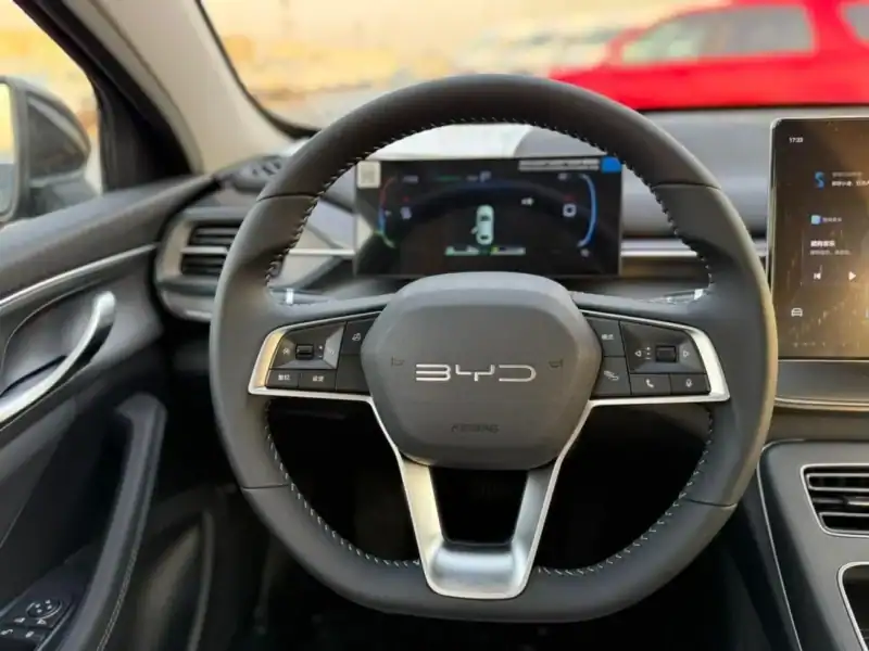 2025 BYD Destroyer 05 BYD Destroyer 05 1.5 Plug-In Hybrid Black Beige Sedan