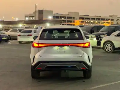 2025 Lexus RX350 RX350 2.4L Signature V4 GCC Specs White Maroon Sedan