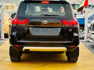 2026 Toyota Land Cruiser GR SPORTS 3.5L 6 Cylinder Engine Black Red SUV GCC