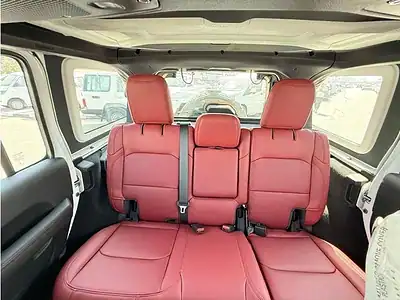 2024 Jeep Wrangler RUBICON 392 6.4L V8 White Red SUV GCC Specs