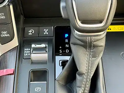 2025 Toyota Land Cruiser GXR 4.0L 6 Cylinder Engine Black Beige SUV GCC Specs