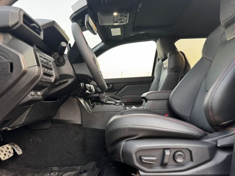 2025 Toyota Tacoma 2.4L TRD PRO TOP OPTION Hybrid Beige Black